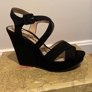 American Rag black strap wedges
